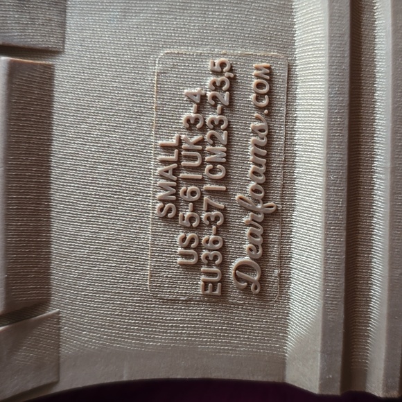 DEARFOAMS BRAND WOMENS PINK MEMORY FOAM SLIPPERS SIZE SMALL 5-6 - Picture 9 of 12